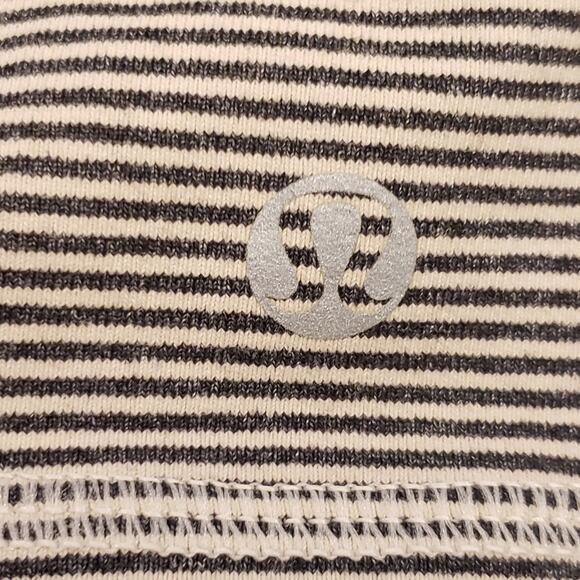 Lululemon no limit active wear athletic tank with bra sm black and‎ white - Picture 6 of 9